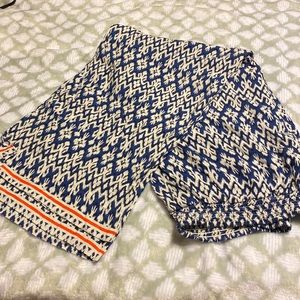 Light summer bottoms, lounge pants.